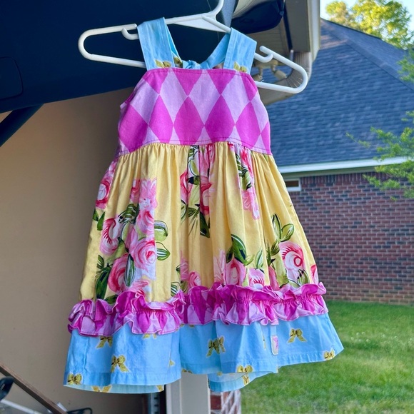 Girls boutique yellow/pink/blue floral sleeveless Dress with ruffles 18m - Picture 2 of 12